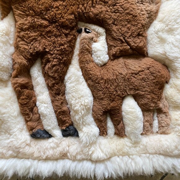 Vintage Llama Alpaca Fur Wall Hanging Rug Peru Tapestry Patchwork Hide 29"×43" - Picture 2 of 9